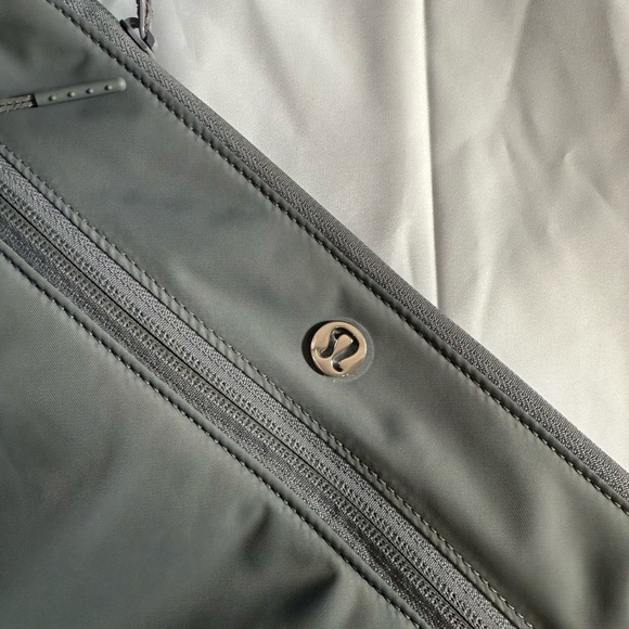 lululemon athletica Baby Bag in Gray - Picture 8 of 12